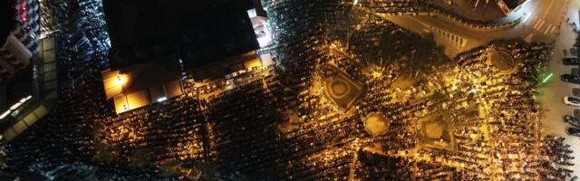 Hiljade vjernika na noćnom namazu u Novom Pazaru