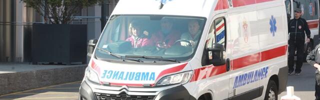 Devojčici (12) na glavu pao deo semafora