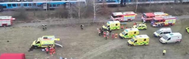 Direktan sudar vozova, ljudi teško povređeni: Stravične scene iz Češke, sumnja se da je ovo uzrok užasa! (VIDEO)