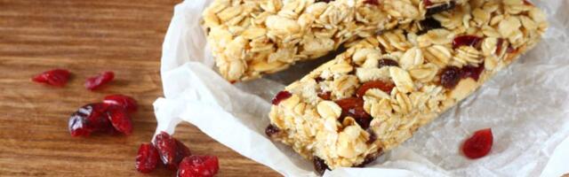 Ljubitelji bonžite, isprobajte ovaj fini recept kod kuće: Domaće ovsene pločice prave se u jednoj činiji