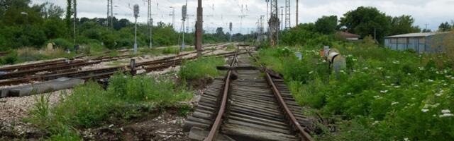 Poginuo vozač kombija kod Čačka u sudaru sa VOZOM