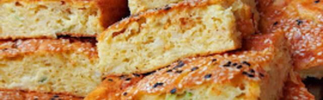 Puna neodoljivog fila, a bez kapi ulja: Domaća pita koja nema konkurenciju, recept će vam tražiti i vrsne domaćice