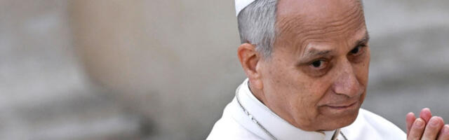 Папа Лав: Бомбардовања из ваздуха су неправедна и морају бити забрањена