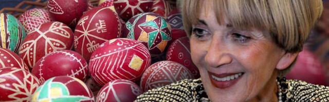 "Moja majka Grozdana uvek je ovako farbala jaja", čuvena Lokica podelila porodični trik za savršena vaskršnja jaja