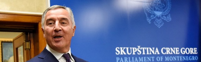Đukanović: Crna Gora nema vladu koja štiti nacionalne interese