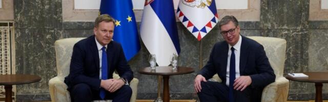 "UPOZNAO SAM SORENSENA S PROBLEMIMA S KOJIMA SE SUOČAVA NAŠ NAROD NA KIM": Vučić se sastao sa specijalnim predstavnikom EU