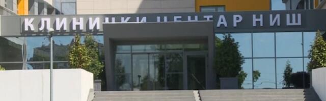 Beba pala sa stepenica u kući, ima naprsnuće lobanje