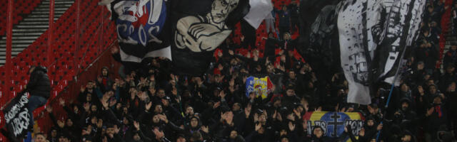 Hvala braćo, gest za pamćenje! Rumunski i srpski navijači gromoglasno: "Kosovo - Srbija" (VIDEO)