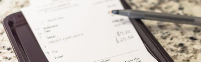 Božićni bakšiš frizerima: Evo kada se plaća porez, a kada ne?