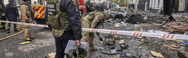 NOVI RUSKI NAPAD NA ODESU! Oštećene stambene zgrade i infrastrukturni objekti, povređene najmanje četiri osobe, od kojih dvoje dece i beba (FOTO, VIDEO)
