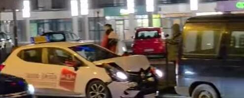 TEŽAK LANČANI SUDAR U NOVOM SADU Srča na sve strane, četiri automobila se zakucala! Izbegavajte ovu deonicu, saobraćaj stoji VIDEO