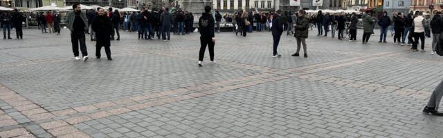 „Delije“ okupirale Lil, brojne policijske snage u pripravnosti (FOTO/VIDEO)