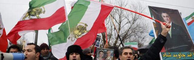 Da li je će on biti novi vladar Irana? Posle vesti da je ubijen Ajatolah, svet bruji o jednom imenu