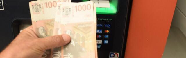 Država deli novac građanima: U septembru stiže 6.000, neki mogu dobiti i 18.000 dinara