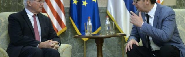 Otvoren i srdačan razgovor! Vučić se sastao sa ambasadorom SAD Hilom!