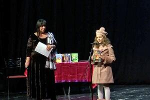 Лана пише књиге, а има тек девет година