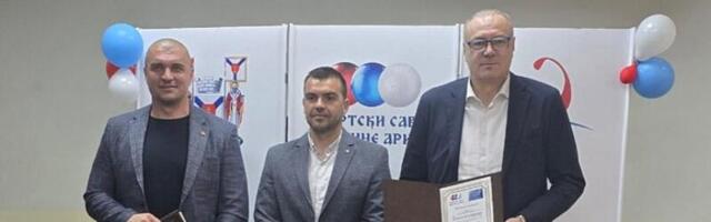 NE ZABORAVLjAJU NAJBOLjE: U Arilju dodeljene nagrade najzaslužnijima u sportu