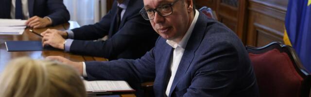 POČEO SASTANAK U PREDSEDNIŠTVU: Vučić razgovara sa timovima za energetsku stabilnost i bezbednost