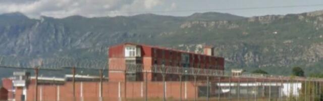 DRONOVI IZNAD ZATVORA U SPUŽU! Čuvari digli sve zatvorenike na noge!