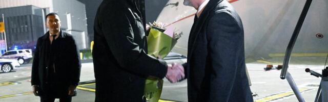 MINISTAR ĐURIĆ DOČEKAO KAVELAŠVILIJA: Predsednik Gruzije stigao u zvaničnu posetu Srbiji (FOTO)