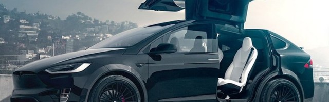 Tesla Model X hakovan i ukraden za minut