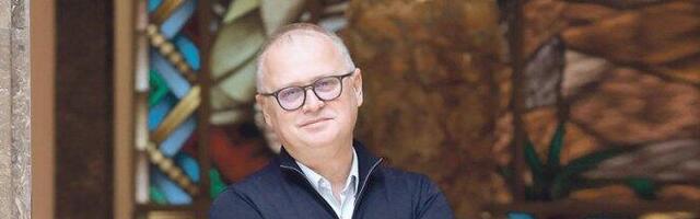 VESIĆ POKAZAO FOTOGRAFIJE IZ MLADOSTI! Evo kako je izgledao