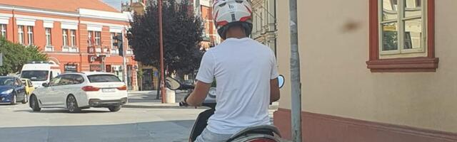U Srbiji se najviše kupuju novi mopedi, a najmanje traktori