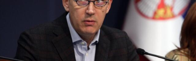 SRBIJA VIŠE NIKADA NEĆE BITI ONO ŠTO STE PRAVILI OD NJE! Lončar odgovorio Raspopoviću: Dok su neki punili lične račune, zdravstveni radnici su radili za MIZERNE PLATE