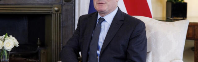 Кир Стармер председава састанком КОБРА због утицаја рата с Ираном на трошкове живота