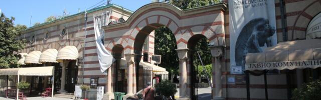 U nedelju vođena tura kroz Novo groblje: Upoznajte se sa životima srpskih naučnika