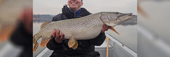 Mihajlov TROFEJ: Upecao štuku od 15 kilograma, pa je vratio u Gružansko jezero