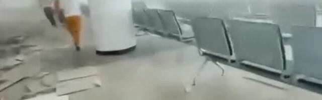 JEZIVI SNIMCI SA AERODROMA U MJANMARU: Putnici i osoblje beže po pisti - avioni se ljuljaju (VIDEO)