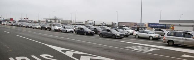 DVA SATA ZADRŽAVANJA NA BATROVCIMA! Evo kakvo je stanje na granicama u Srbiji!