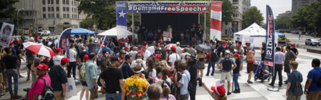 Директор ФБИ покрет „Антифа” назвао највећом домаћом терористичком претњом