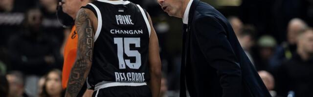 Partizan tone sve dublje, navijači skandiraju Željku Obradoviću (VIDEO)