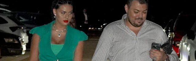 ŽENA SLOBE VASIĆA VAN SEBE: Viče u slušalicu, a njene reči slušaju baš svi, POPUSTILE KOČNE posle drame u avionu