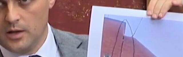 Petrović: Napukla nadstrešnica ispred fiskulturne sale Ekonomske škole