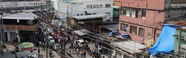 Ćirilica u faveli: Hit snimak iz Rija, muškarac snimljen dronom, majica "zapalila" mreže