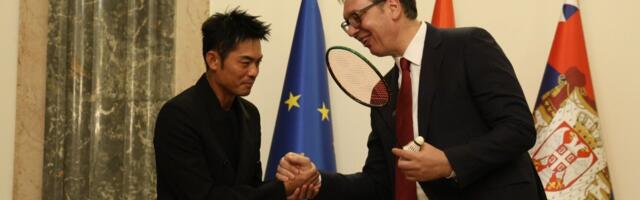 "Sve je zbog malog reketa!" Siniša Mali objavio kako je stvarno izgledao meč Vučića i Lin Dana (VIDEO)