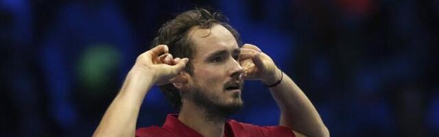 Mnogo volim pare! Medvedev brutalno iskren, igra tenis dok ne zaradi milijardu