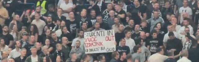 SKANDAL U ARENI! Navijač Partizan brutalno napadnu zbog parole protiv predsednika! (FOTO)