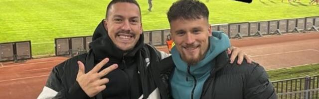 Baka Prase ponovo osvojio neverovatnu sumu novca zbog pobede Vojvodine, pa se slikao sa fudbalerom Novosađana