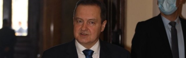 ZVANIČNA REAKCIJA BEOGRADA NA KRIZU U CRNOJ GORI! Oglasio se Dačić i pomenuo Krivokapića!