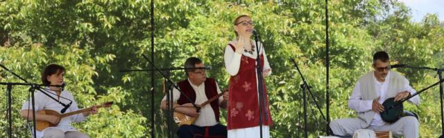 Koncert vranjskog Izvora u sredu uveče u Vlasotincu