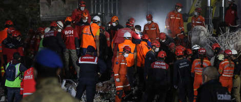 Izmir: Spasioci raščišćavaju posljednje dvije zgrade, broj žrtava raste