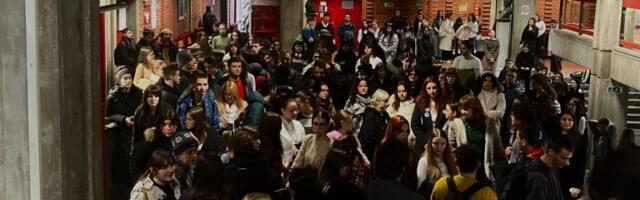 Studenti Filozofskog fakulteta u Novom Sadu obeležili godišnjicu blokade fakulteta