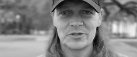 Popularni pevač umro od raka u 47. godini: Nastupao je čak i na inauguraciji predsednika, stekao je armiju obožavalaca