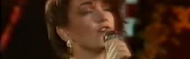 POZNATA PEVAČICA JE PRATILA NEDU UKRADEN I OLIVERA DRAGOJEVIĆA A ONDA JE POSTALA ZVEZDA: Ovako kako je izgledala nekad i sad, nećete je prepoznati (FOTO)