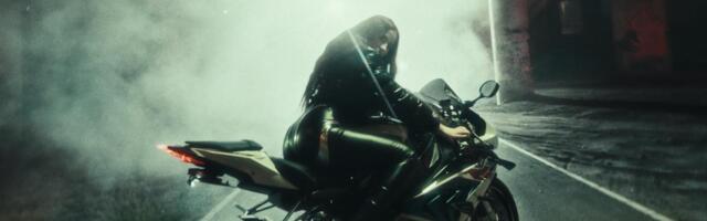 "I DALJE ŽIVIM SA RODITELJIMA" Popularna pevačica sve priznala! Daje ocu sav honorar od nastupa, a on njoj platu: Novac koji zaradim ne opipam...