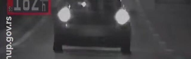 VIDEO: Totalno pijan i bez vozačke koja mu je oduzeta vozio 182 km/h na delu puta gde je ograničenje 80 km/h